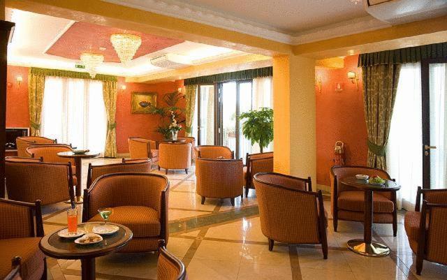 Agostiniana Hotel ซานตาเทเรซา ดี รีวา ภายนอก รูปภาพ