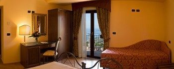 Agostiniana Hotel ซานตาเทเรซา ดี รีวา ภายนอก รูปภาพ